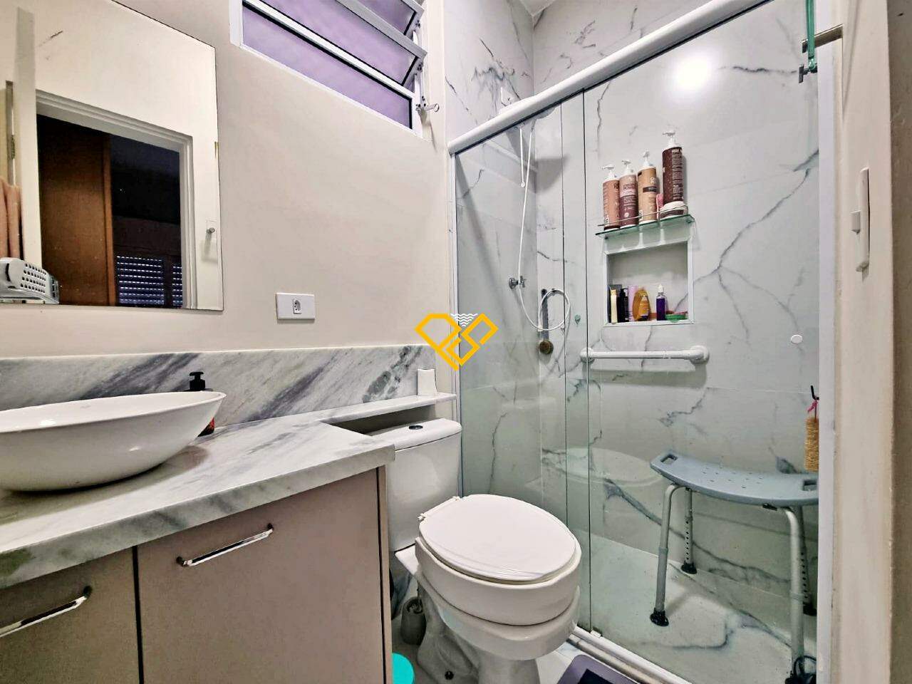 Apartamento à venda no Embaré: Wc suíte
