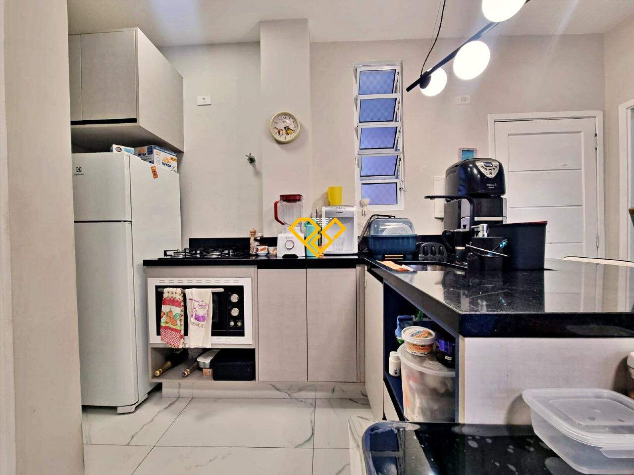 Apartamento à venda no Embaré: Cozinha