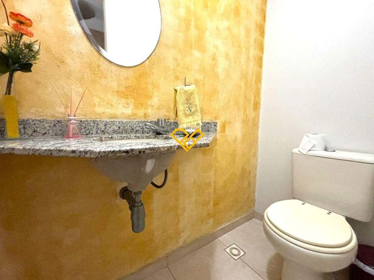 Apartamento à venda no Pompéia: Lavabo