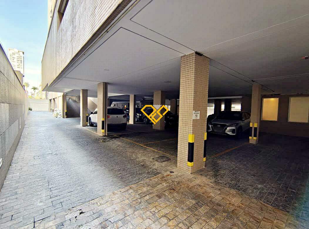 Apartamento para aluguel no Boqueirão: Garagem