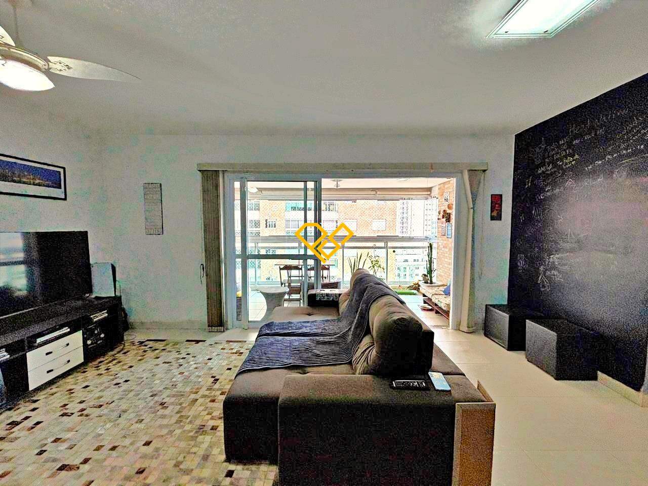 Apartamento à venda no Ponta da Praia: Sala