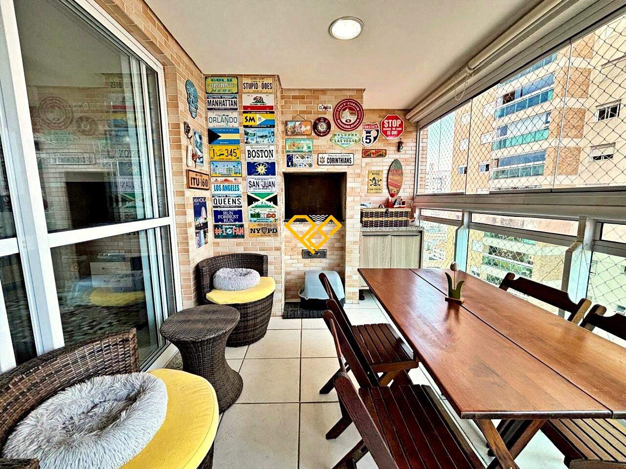 Apartamento à venda no Ponta da Praia: Varanda
