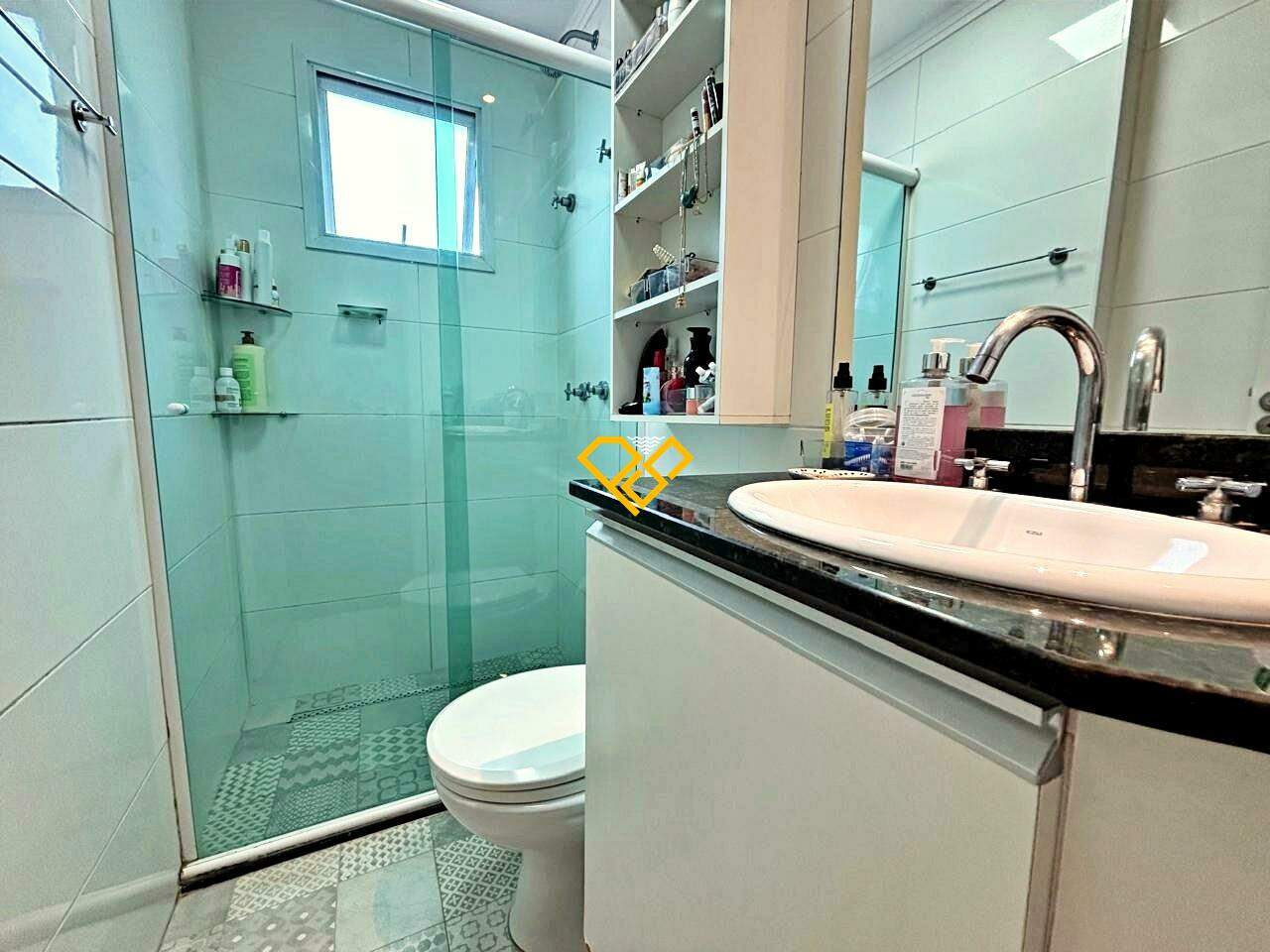 Garden à venda no Embaré: Wc suíte