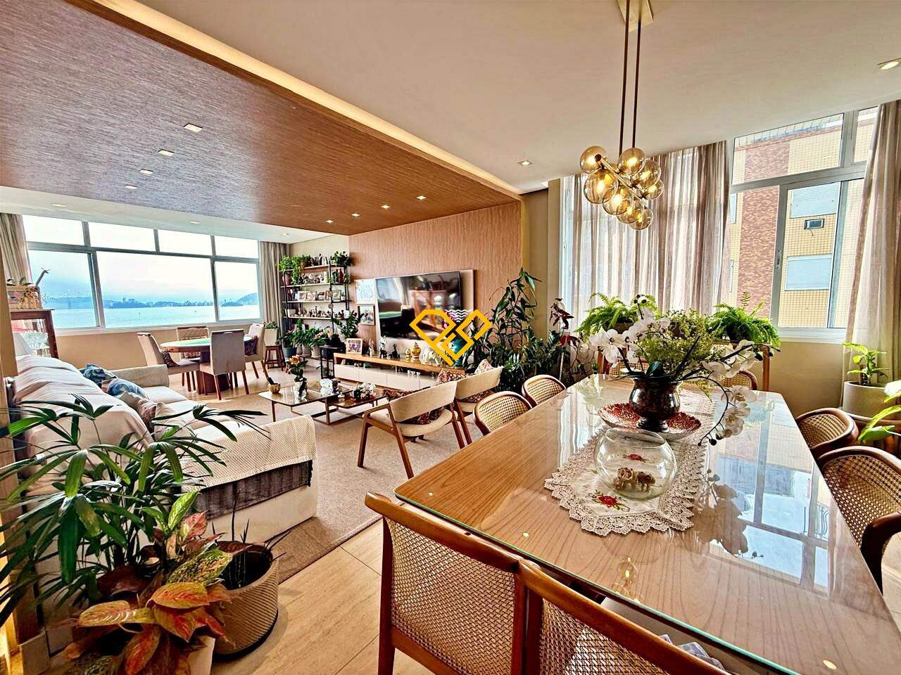 Apartamento à venda no Ponta da Praia: Sala