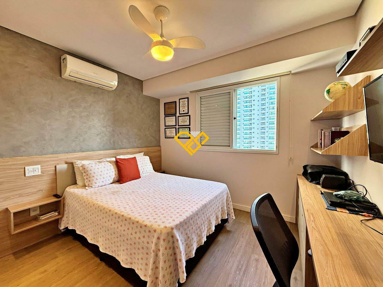 Apartamento à venda no Embaré: Dormitório 2
