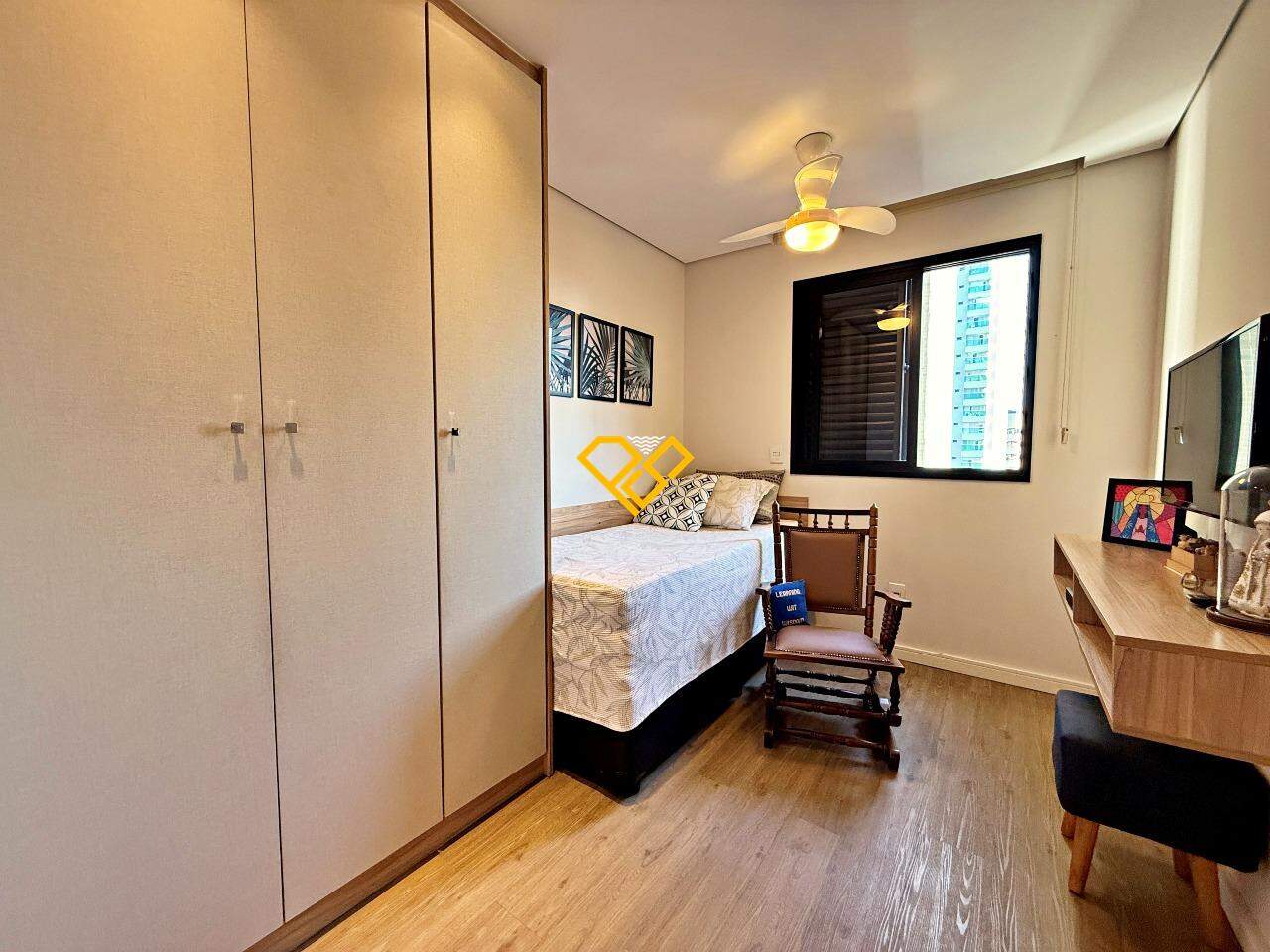 Apartamento à venda no Embaré: Dormitório 3