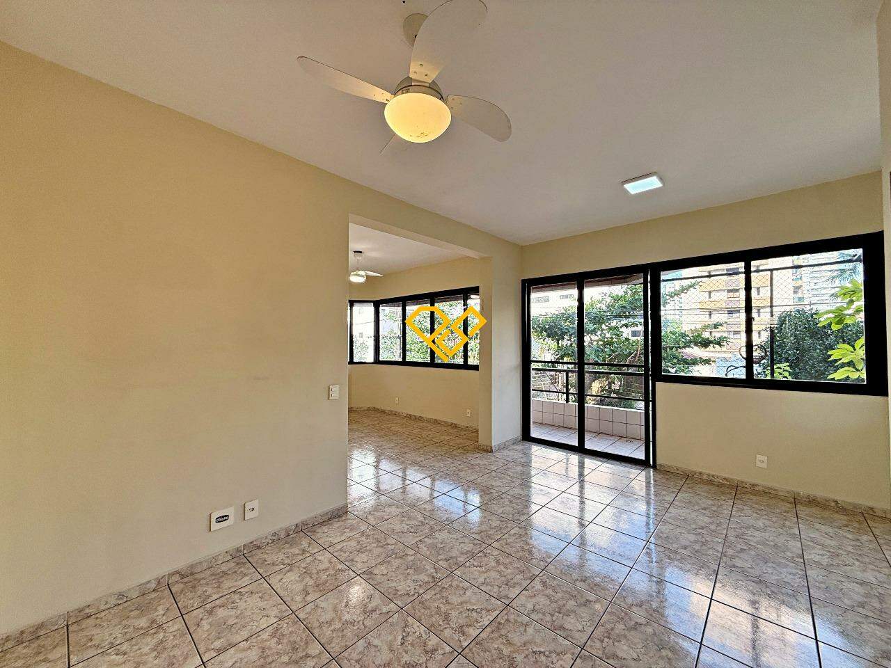 Apartamento à venda no Gonzaga: Sala