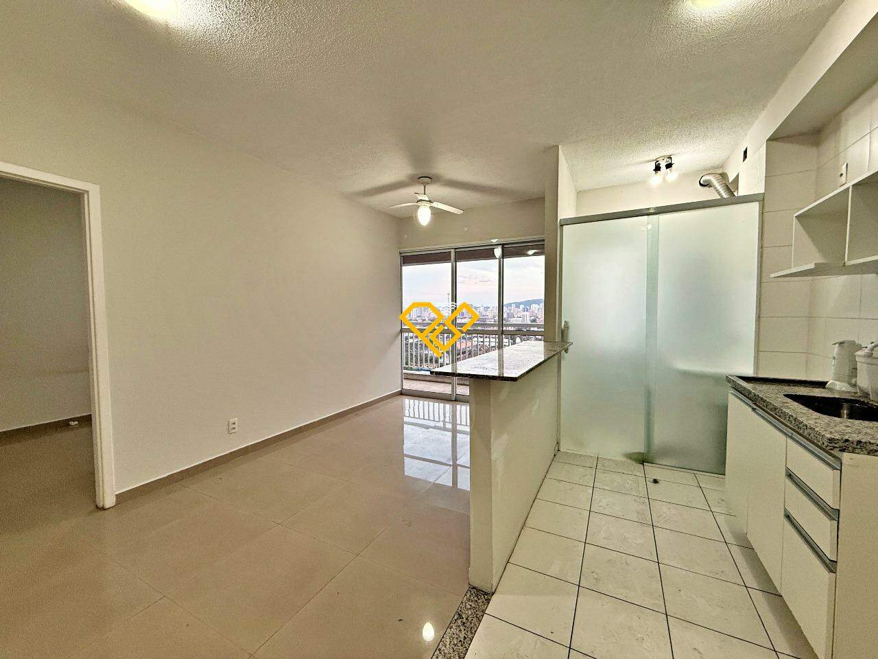 Apartamento à venda no Vila Mathias: Sala e cozinha