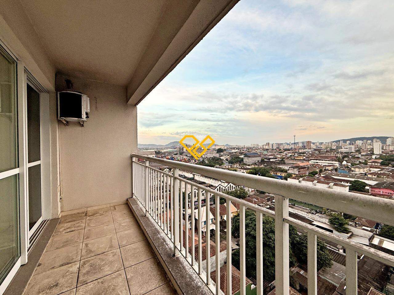 Apartamento à venda no Vila Mathias: Varanda