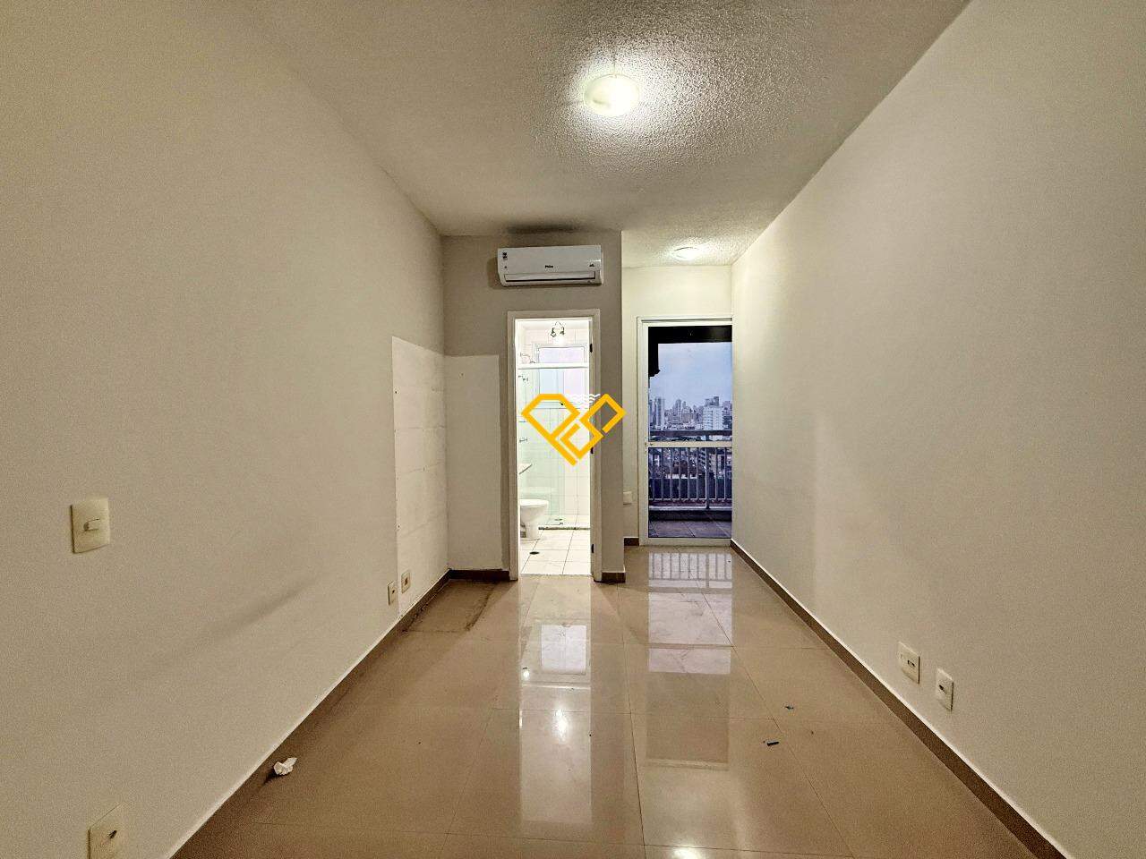 Apartamento à venda no Vila Mathias: Dormitório - suíte