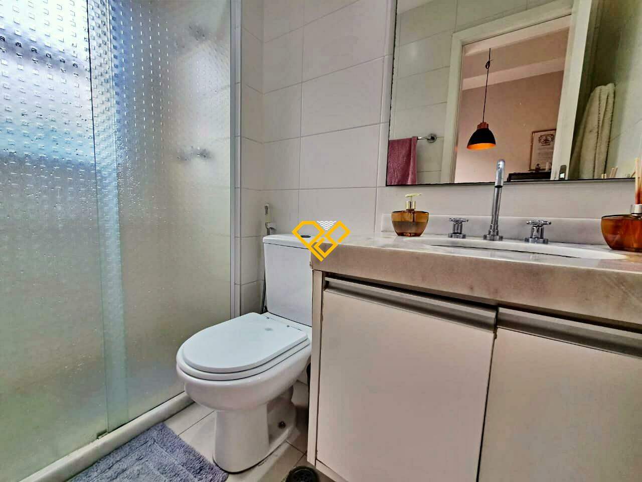 Apartamento à venda no José Menino: Wc suíte