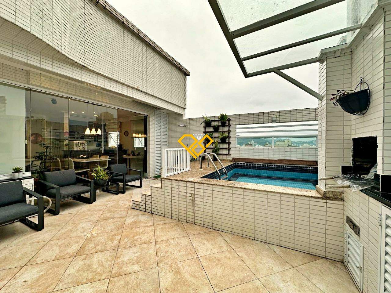 Cobertura à venda no Pompéia: Piscina