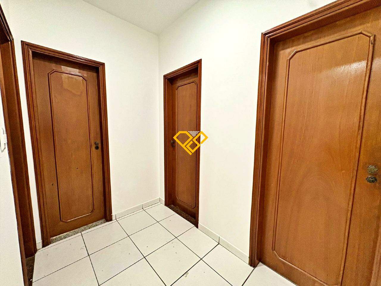 Apartamento para aluguel no Pompéia: Hall íntimo