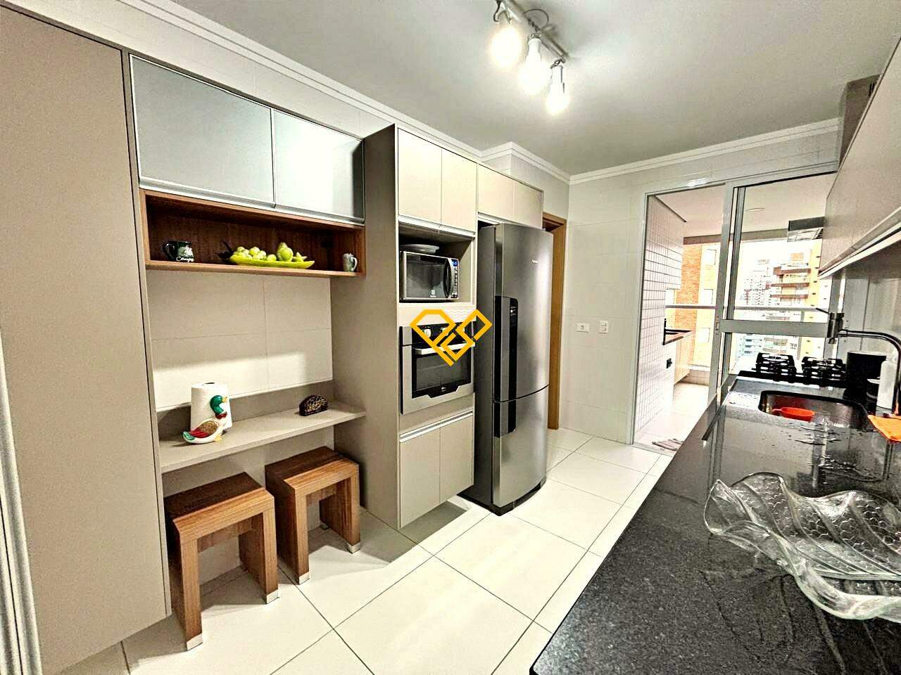Apartamento à venda no Gonzaga: Cozinha