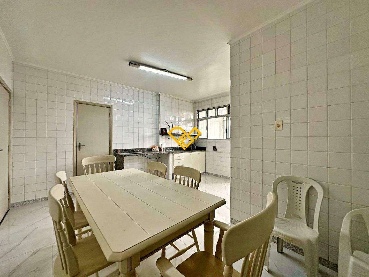 Apartamento à venda no Ponta da Praia: COzinha
