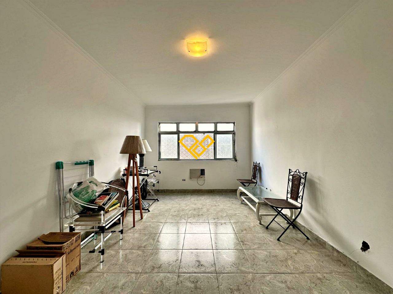 Apartamento à venda no Ponta da Praia: Sala