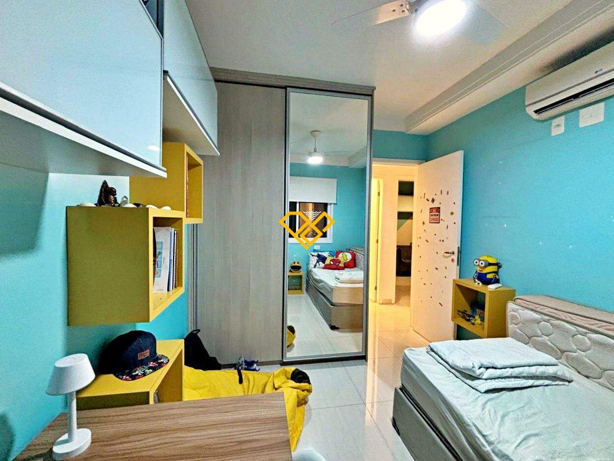 Apartamento à venda no Ponta da Praia: Dormitório 3