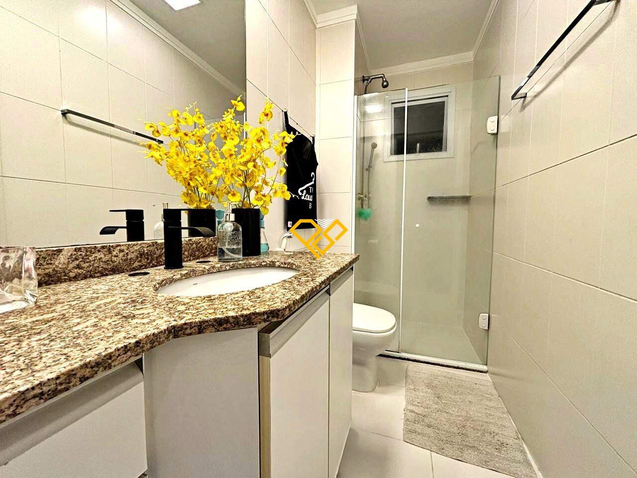 Apartamento à venda no Ponta da Praia: Wc social
