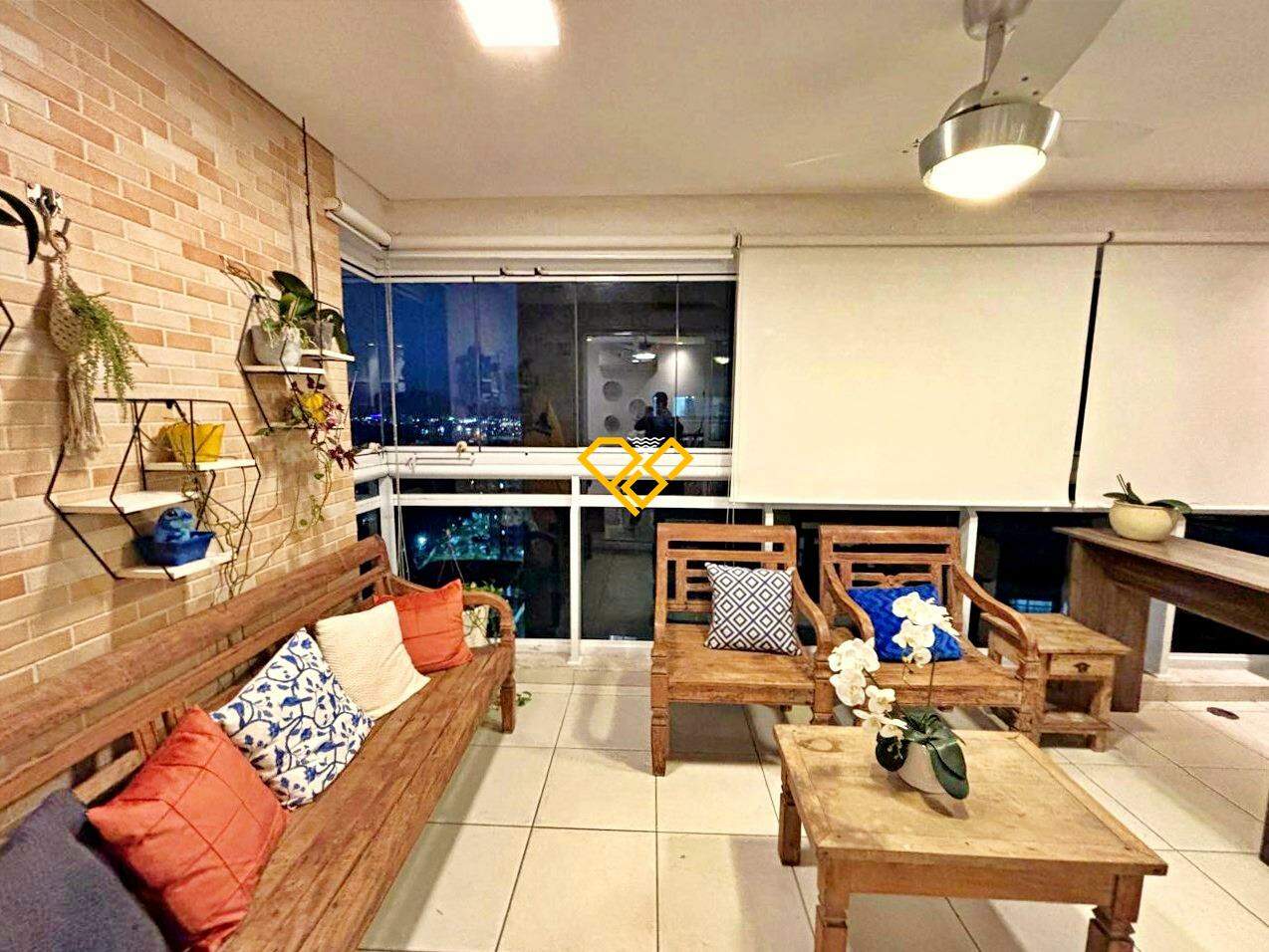 Apartamento à venda no Ponta da Praia: Varanda