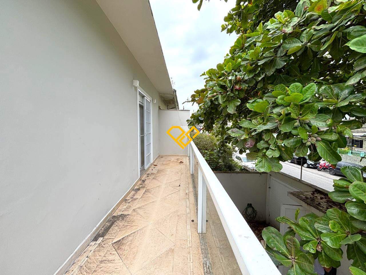 Casa à venda no Aparecida: Varanda andar superior