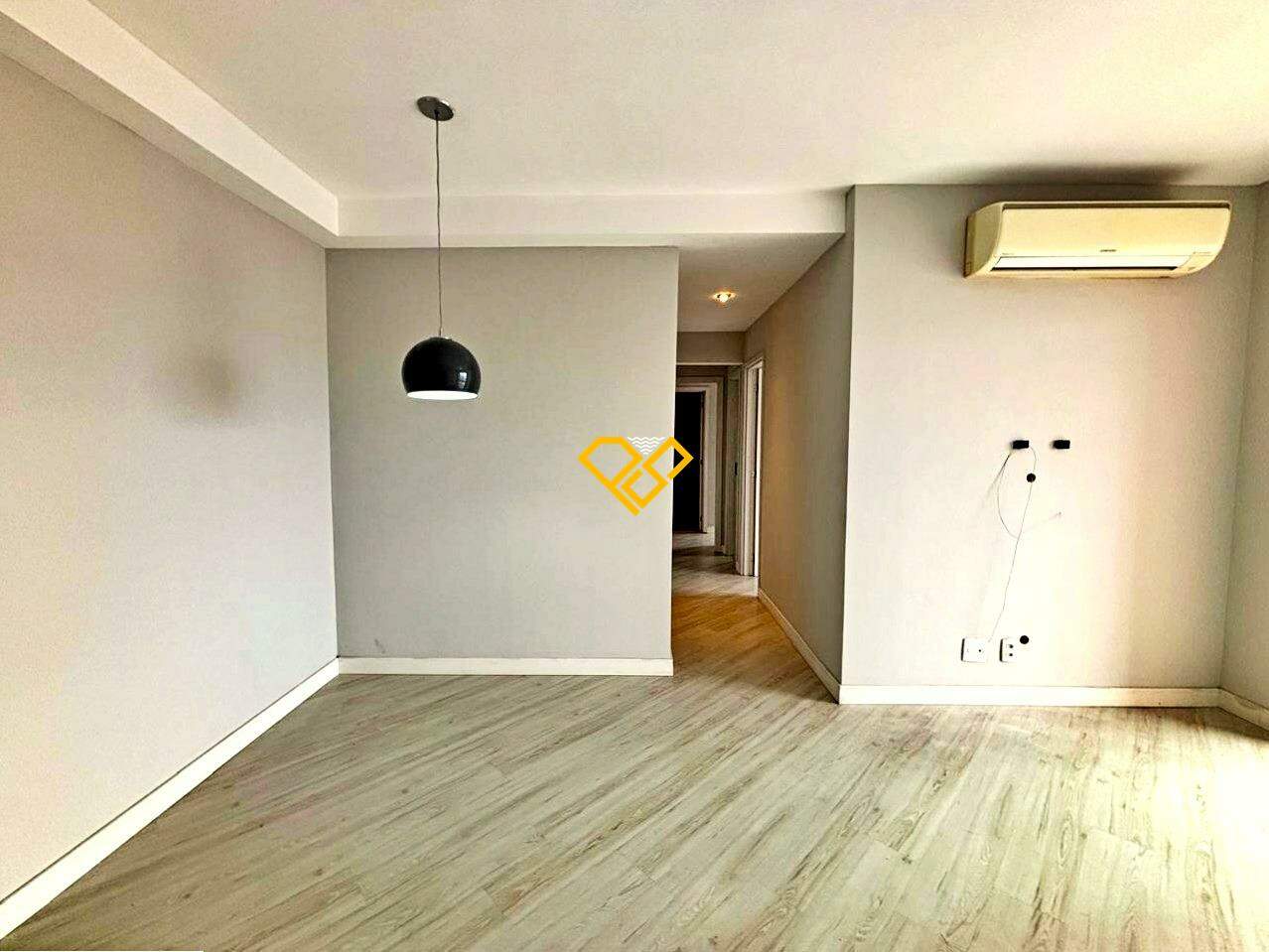 Apartamento à venda no Macuco: Sala