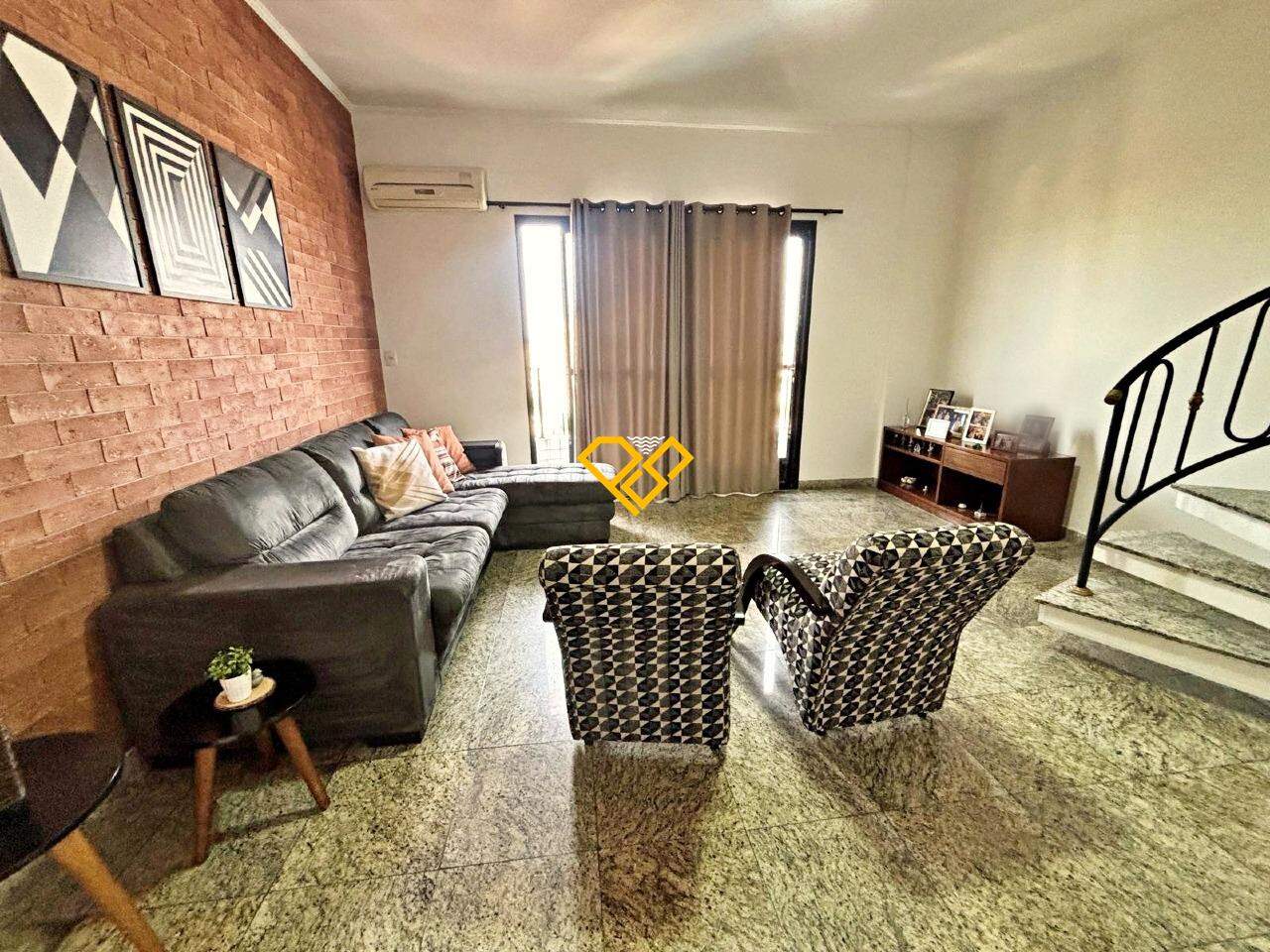 Cobertura à venda no Boqueirão: Sala 1° andar