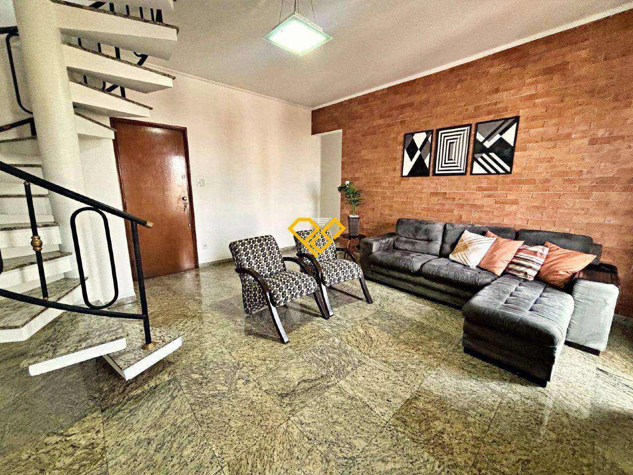 Cobertura à venda no Boqueirão: Sala 1° andar