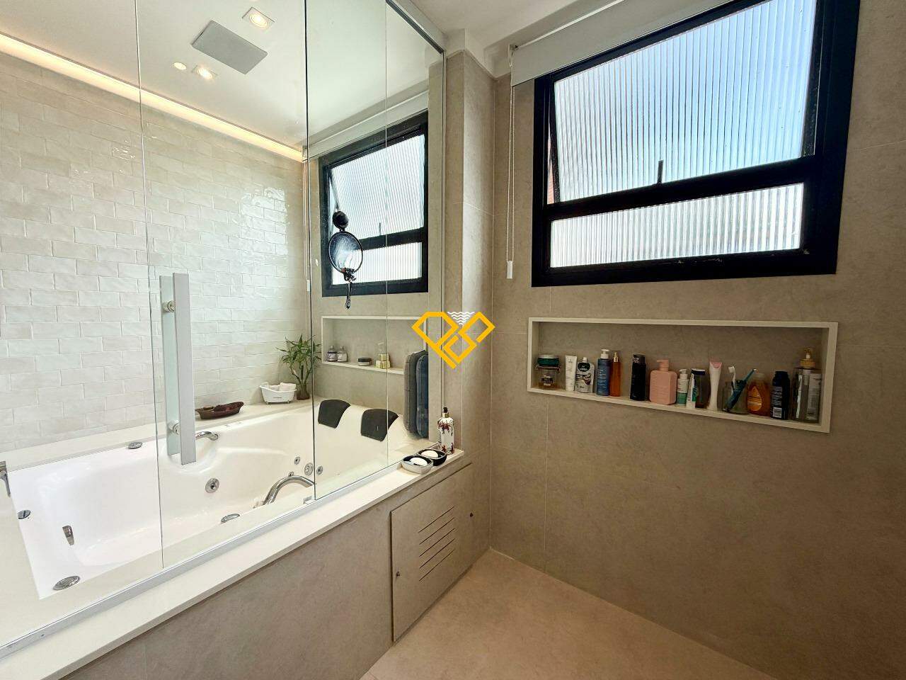 Apartamento à venda no Vila Rica: Wc suíte 1