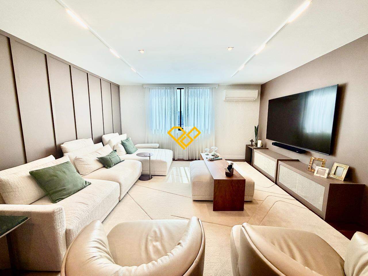 Apartamento à venda no Vila Rica: Sala de home theater