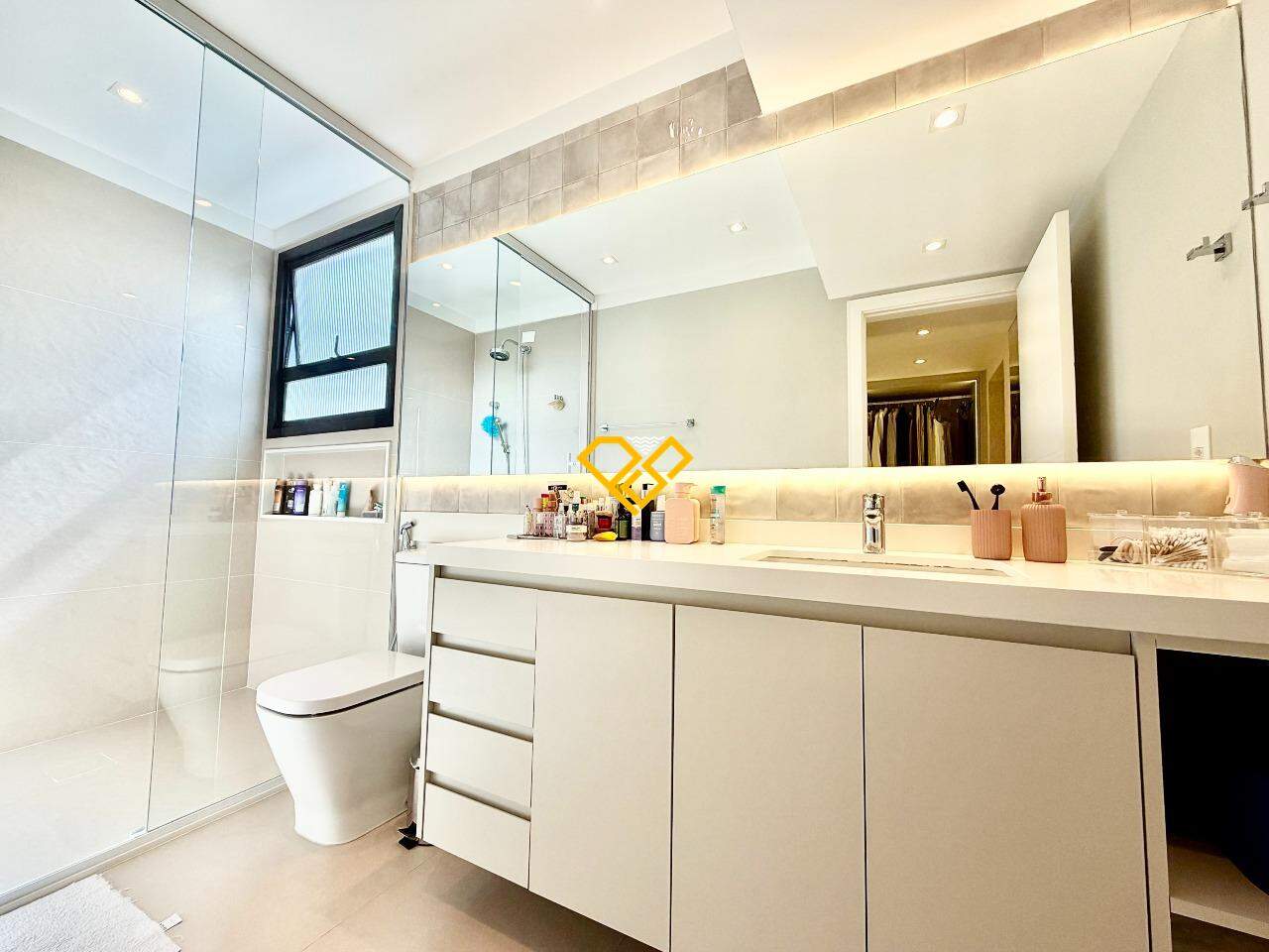 Apartamento à venda no Vila Rica: Wc suíte 2
