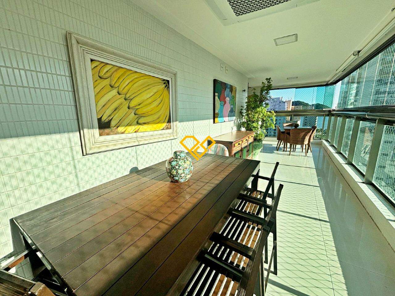 Apartamento à venda no Ponta da Praia: VAranda