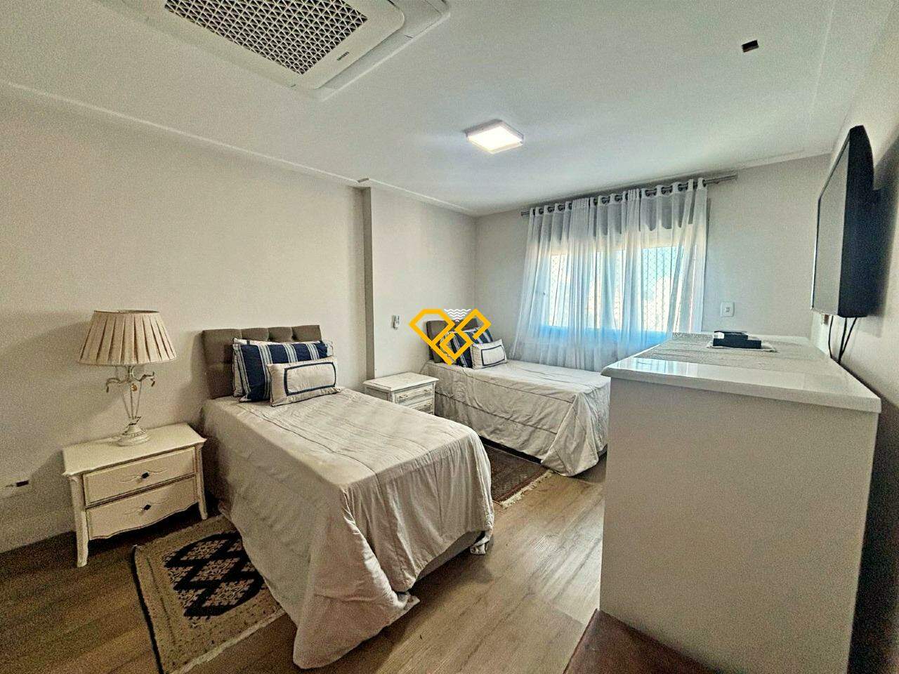 Apartamento à venda no Ponta da Praia: Suíte 2