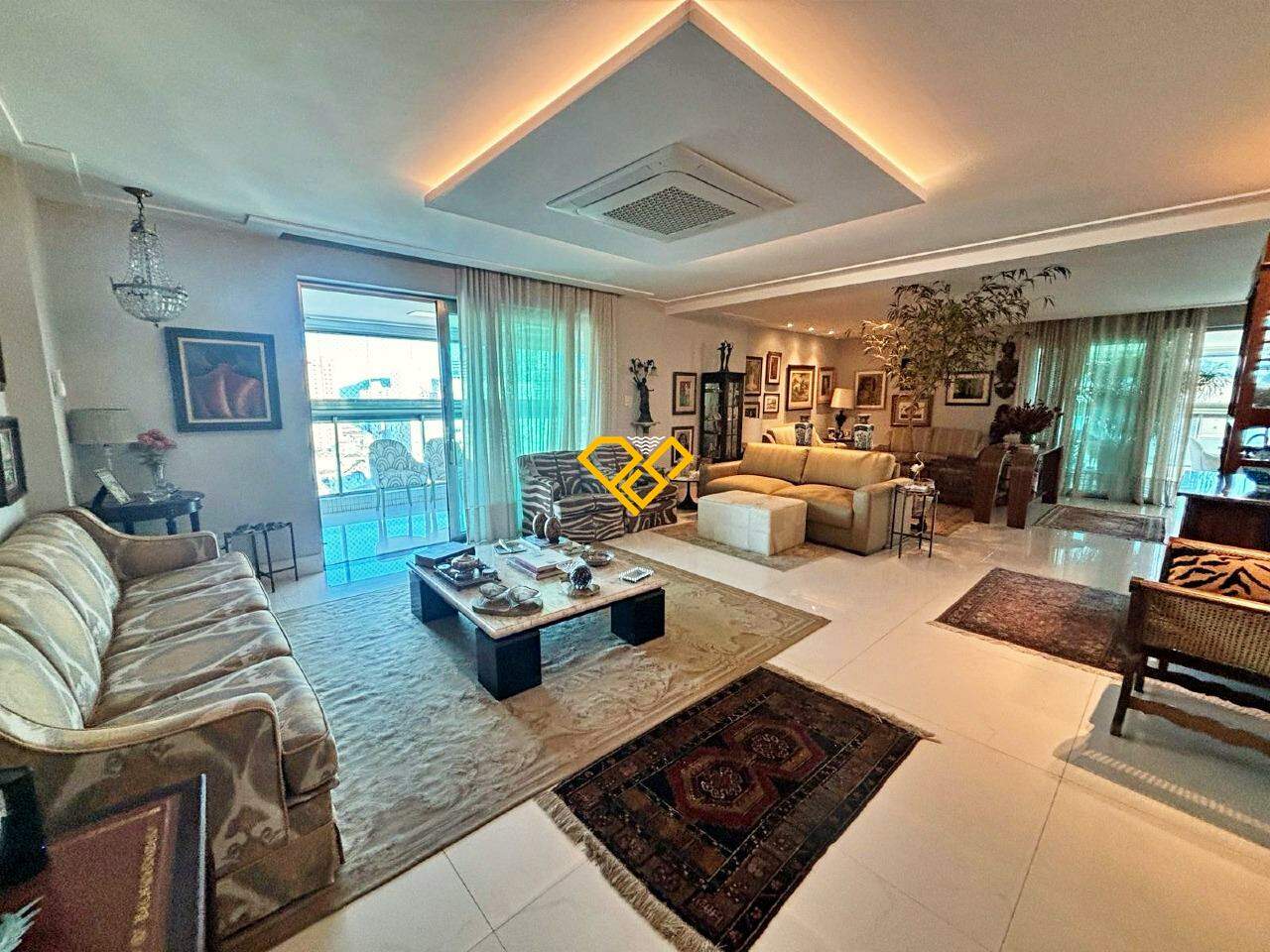 Apartamento à venda no Ponta da Praia: Sala