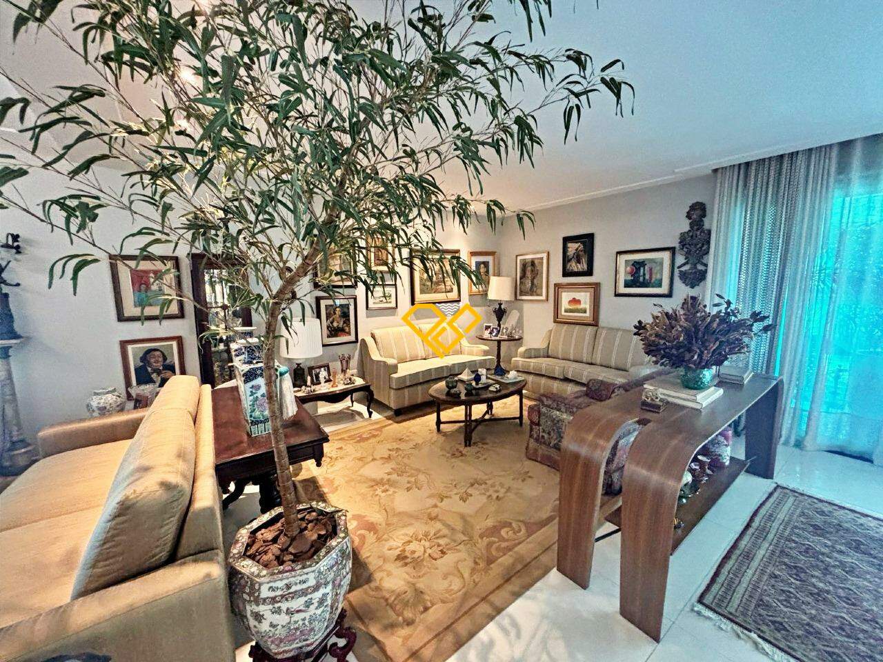 Apartamento à venda no Ponta da Praia: Sala