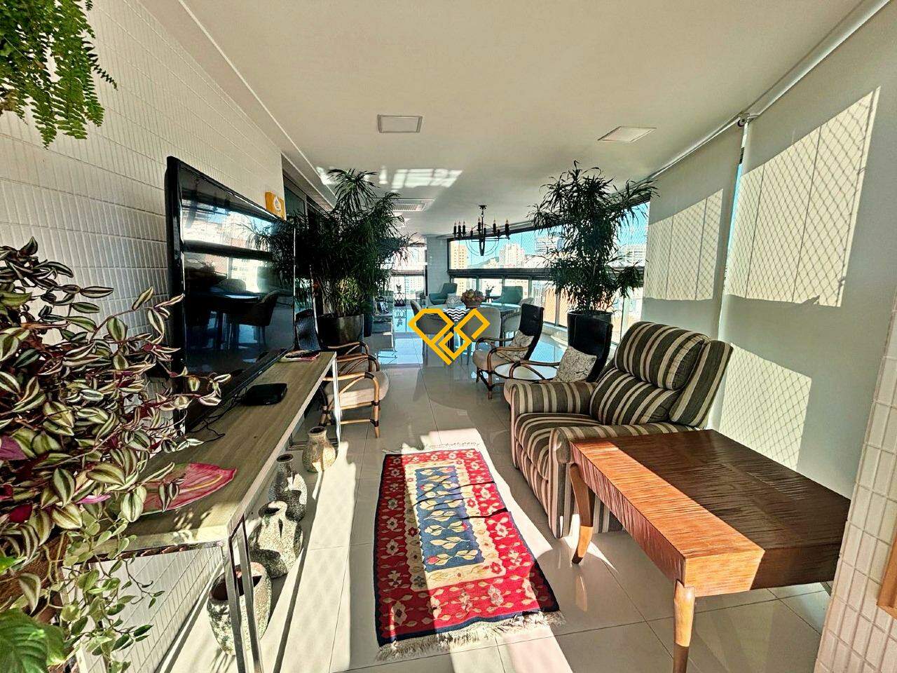 Apartamento à venda no Ponta da Praia: Vaarnda