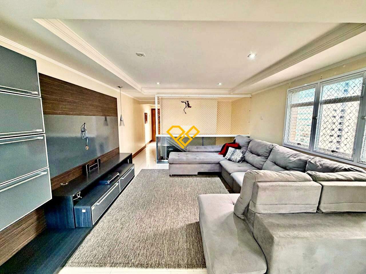 Cobertura à venda no Embaré: Sala