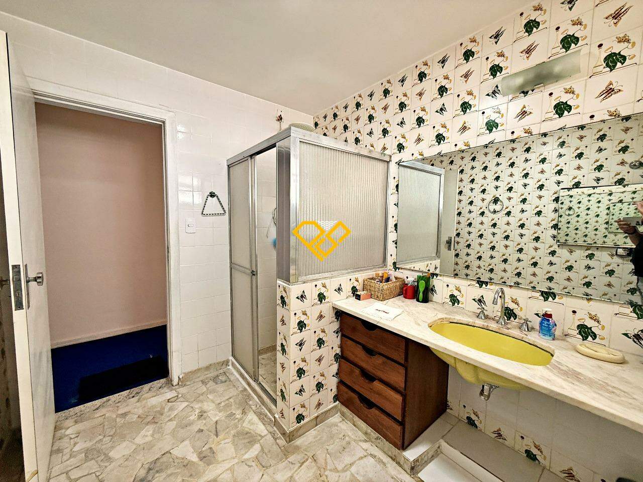 Apartamento à venda no Pompéia: Wc social
