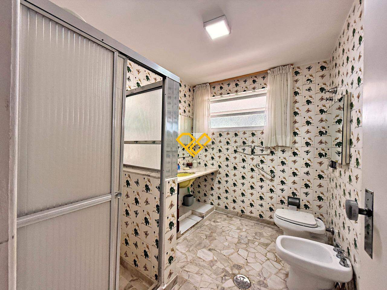 Apartamento à venda no Pompéia: Wc social
