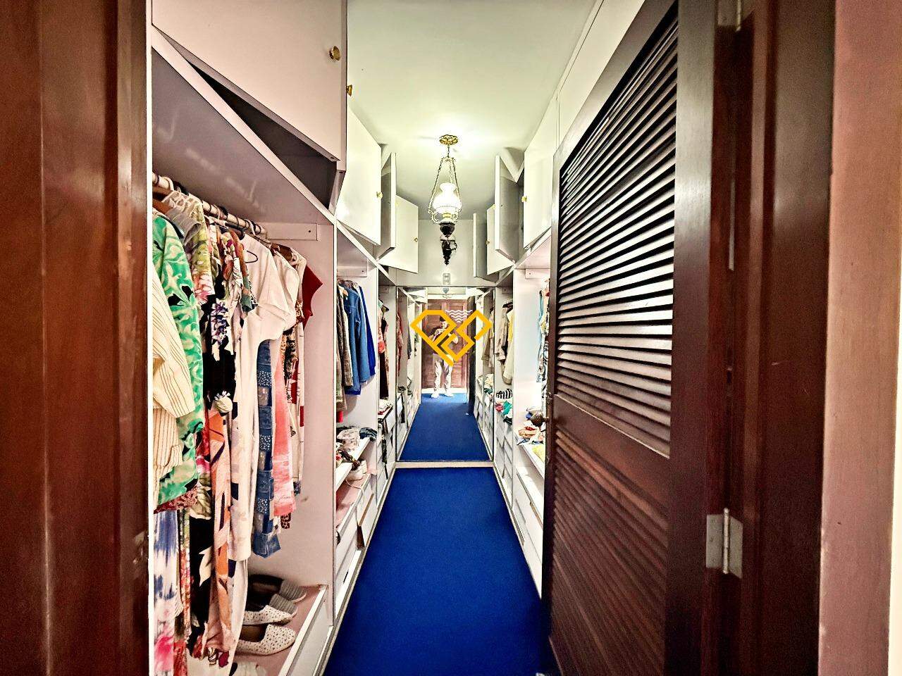Apartamento à venda no Pompéia: Dormitório 1 - suíte - closet