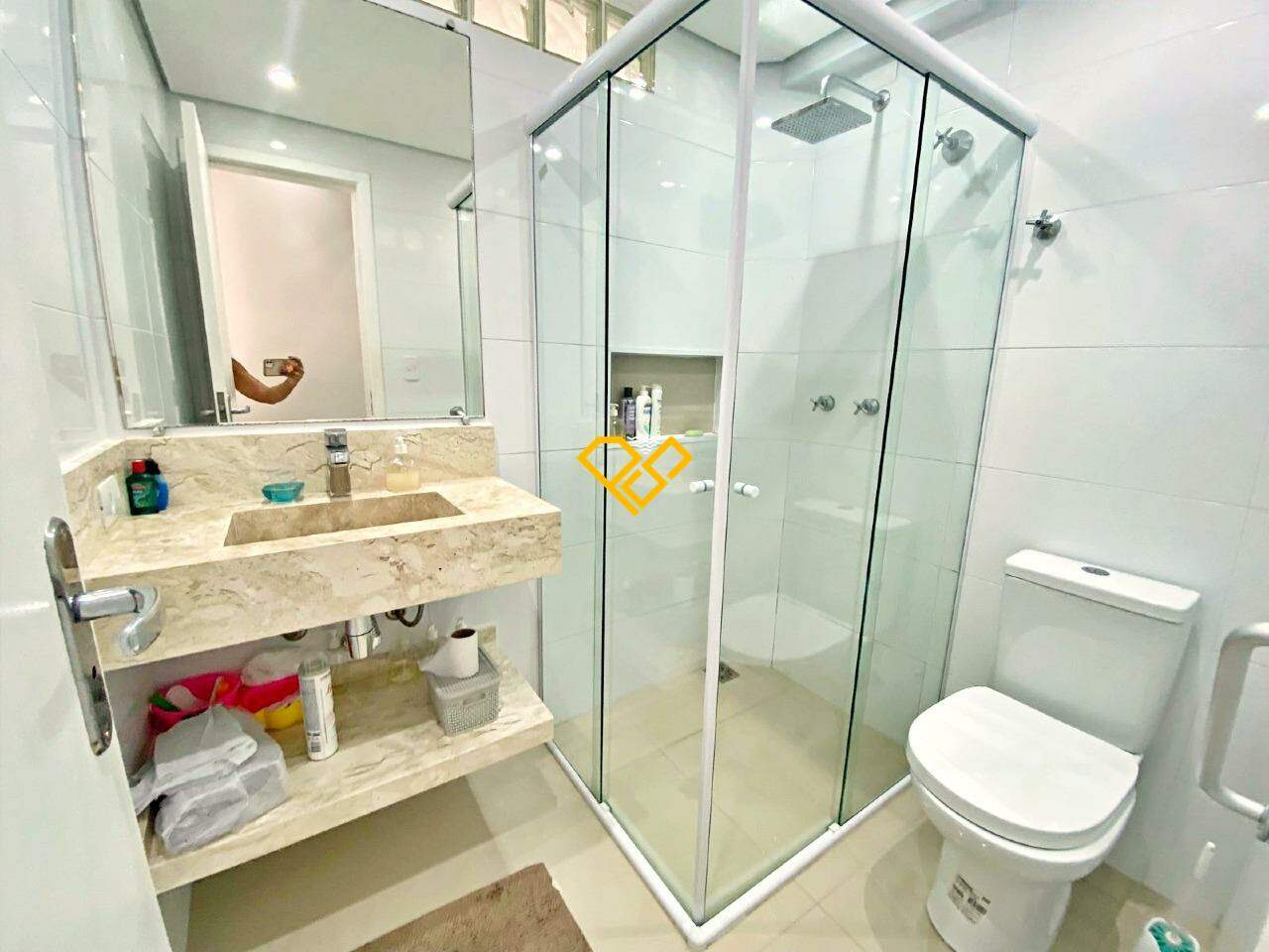 Apartamento à venda no José Menino: Wc social