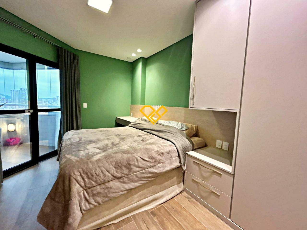 Apartamento para aluguel no Boqueirão: Dormitório - suíte