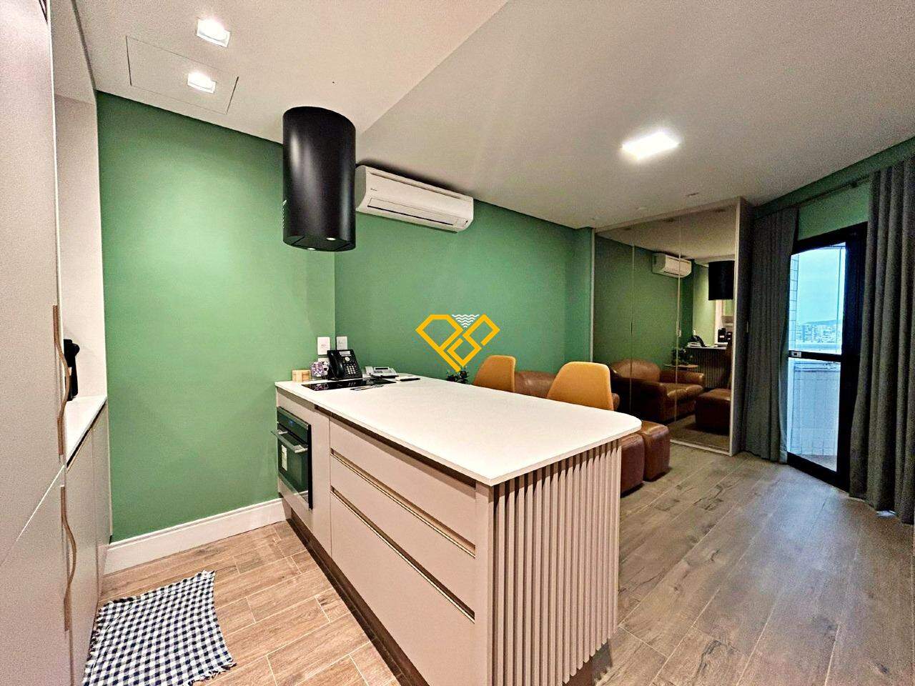 Apartamento para aluguel no Boqueirão: Sala e cozinha
