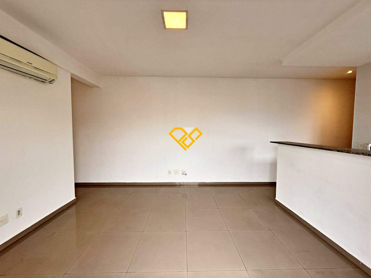Apartamento à venda no Encruzilhada: Sala