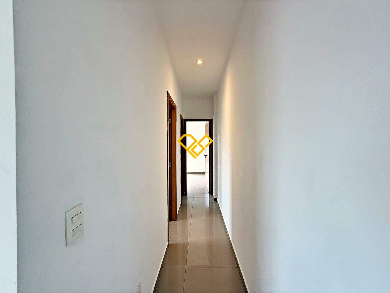 Apartamento à venda no Encruzilhada: Área íntima