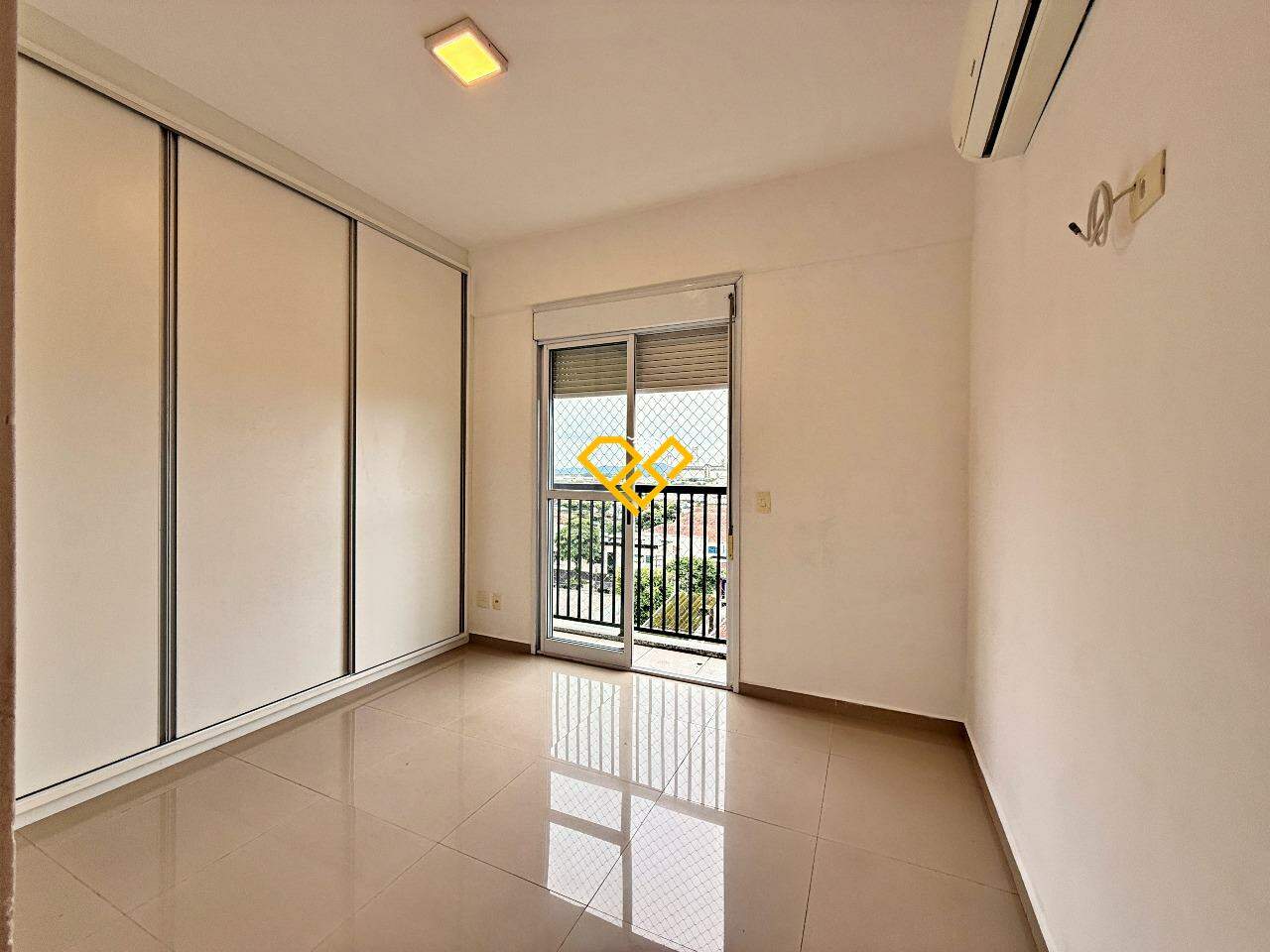 Apartamento à venda no Encruzilhada: Dormitório 1