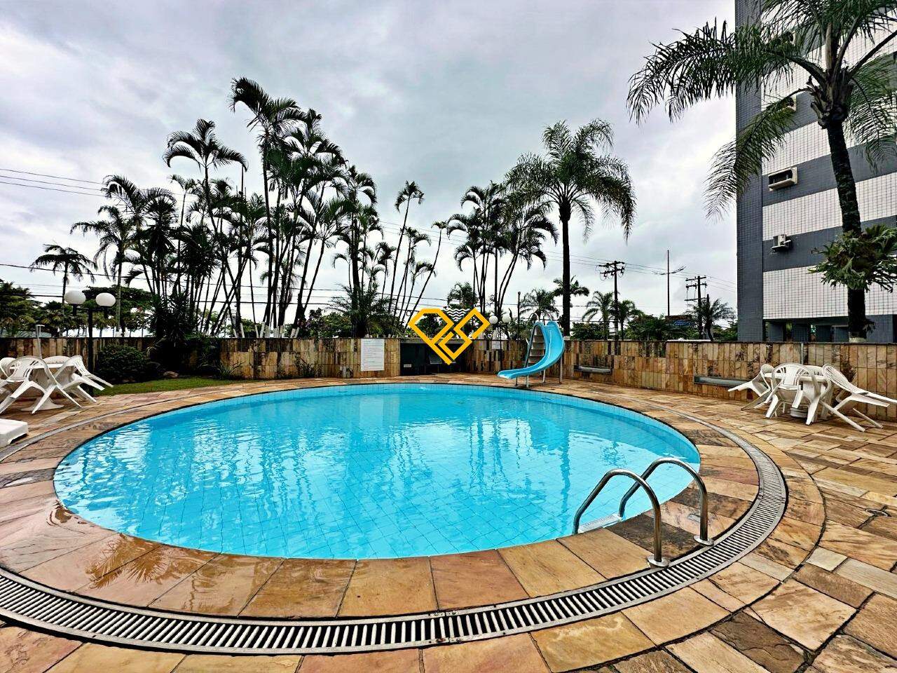 Apartamento à venda no Aparecida: Lazer - piscina