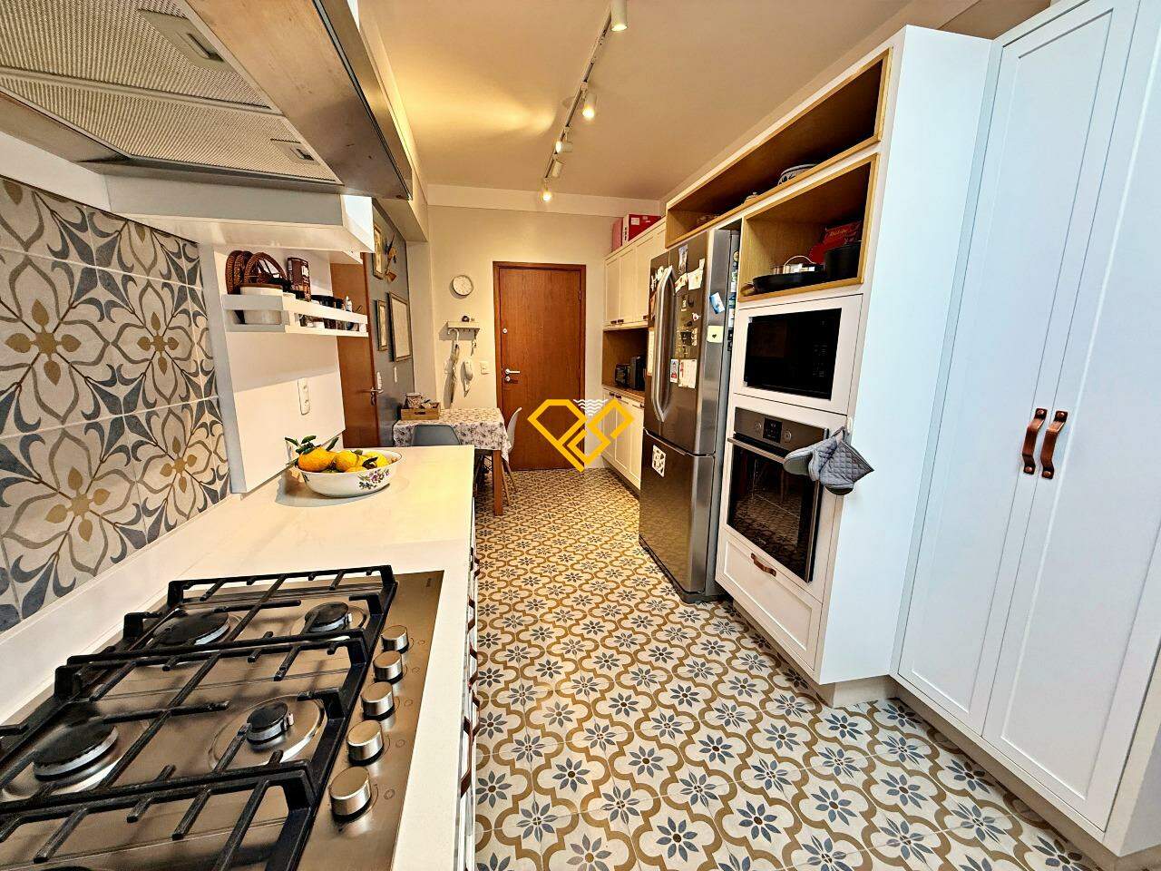 Cobertura à venda no Pompéia: Cozinha