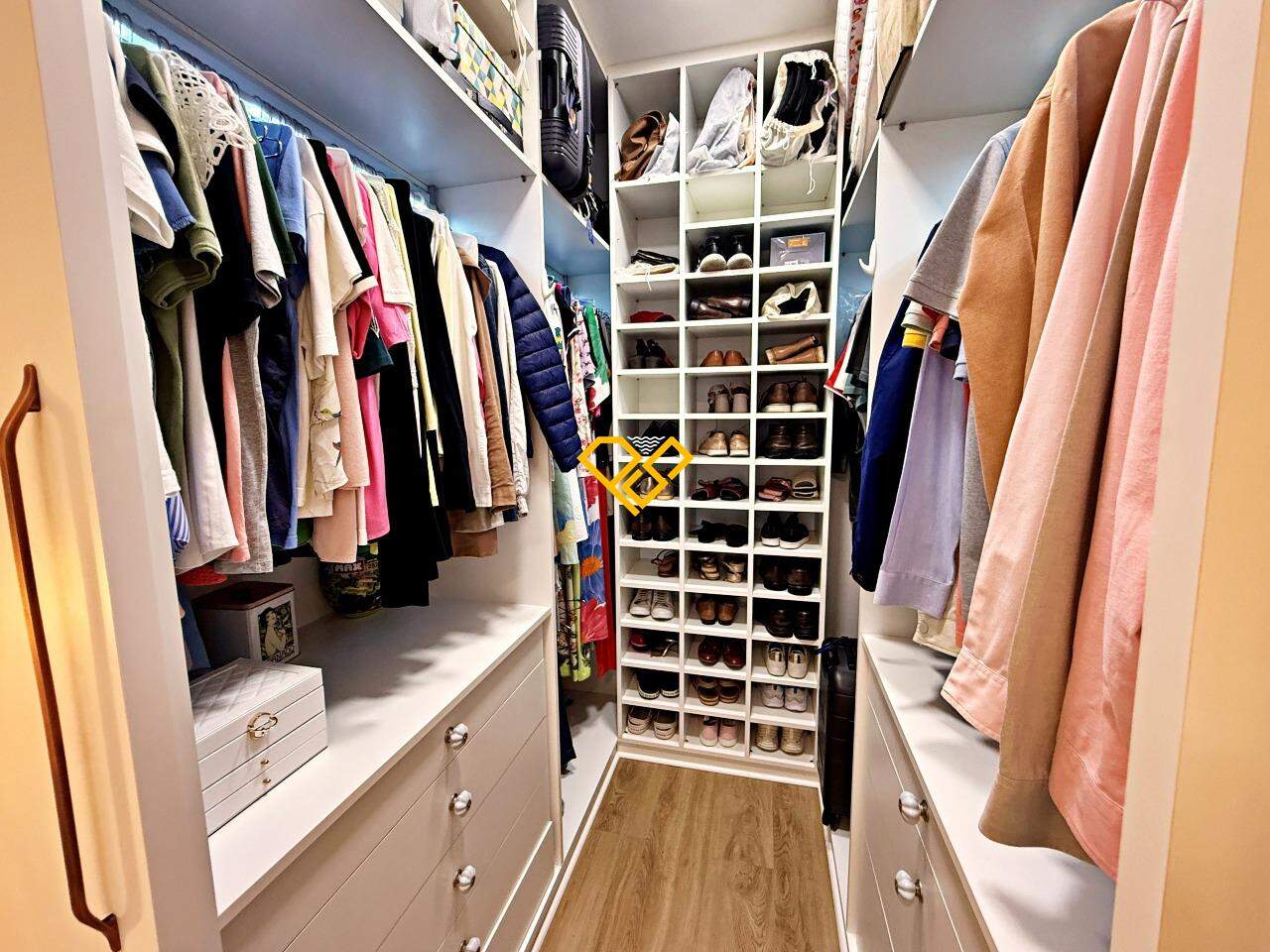 Cobertura à venda no Pompéia: Suíte 1 - closet