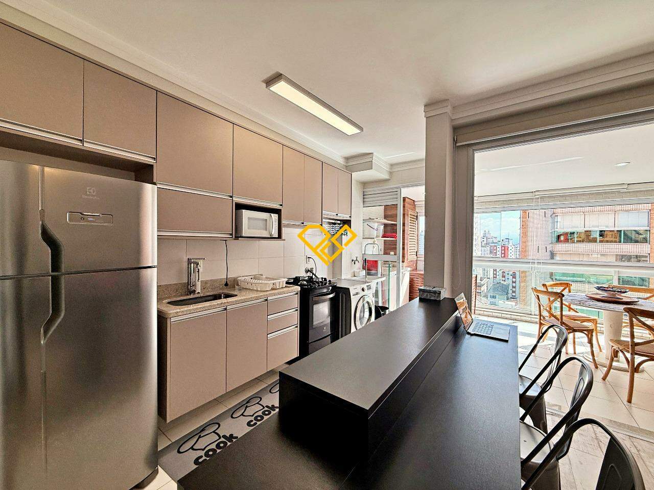 Apartamento para aluguel no Ponta da Praia: Cozinha