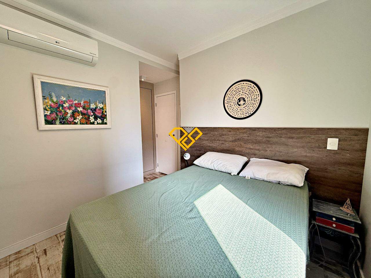 Apartamento para aluguel no Ponta da Praia: Dormitório 1 - suíte